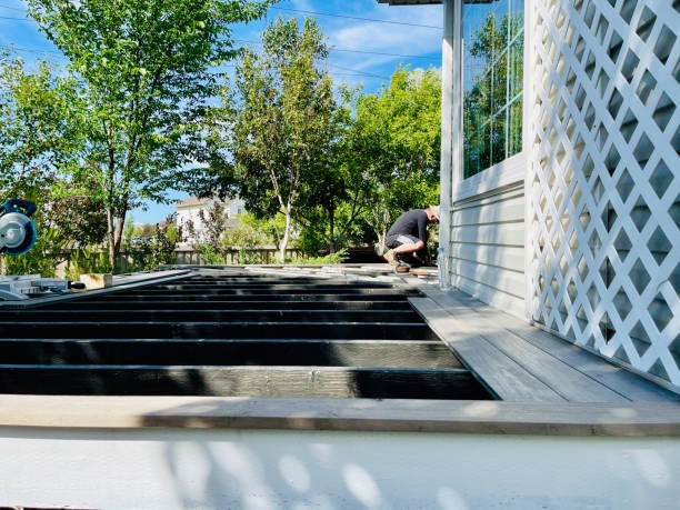 What a 20‑Year Decking Expert Looks For When Building Lessons From Decks by Lee