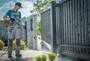 Pressure Washing Columbus Services for Driveways, Decks, and Siding